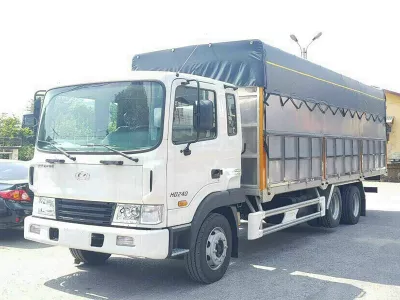 Dịch vụ THAY KÍNH XE tải Hyundai 15 tấn tận nơi TpHCM